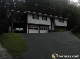 2460 Forest Hills Rd, Forest Hills, KY 41527