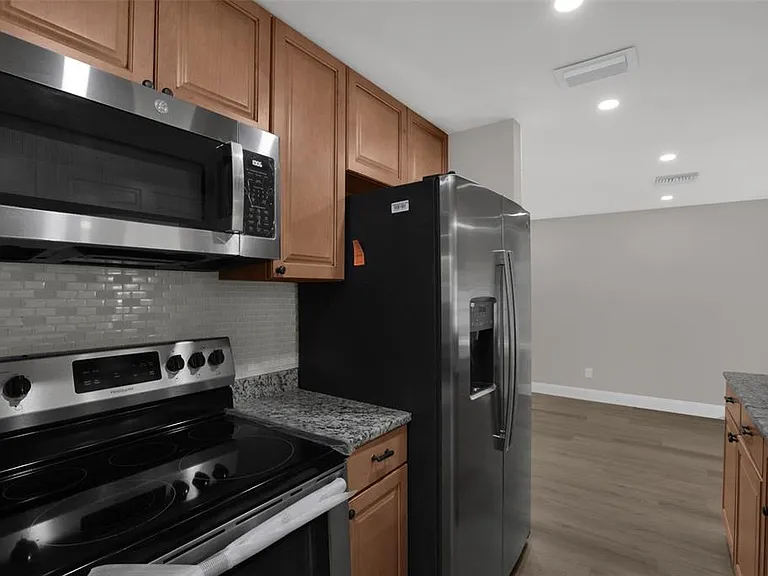 518 Lavon Dr — Photo 12