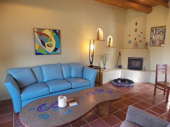 2nd image of 1131 La Cienaga