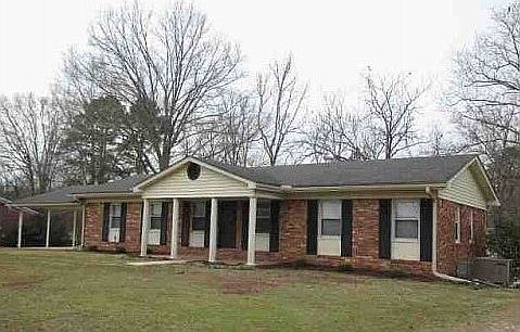 2nd image of 164 Hillhurst Dr