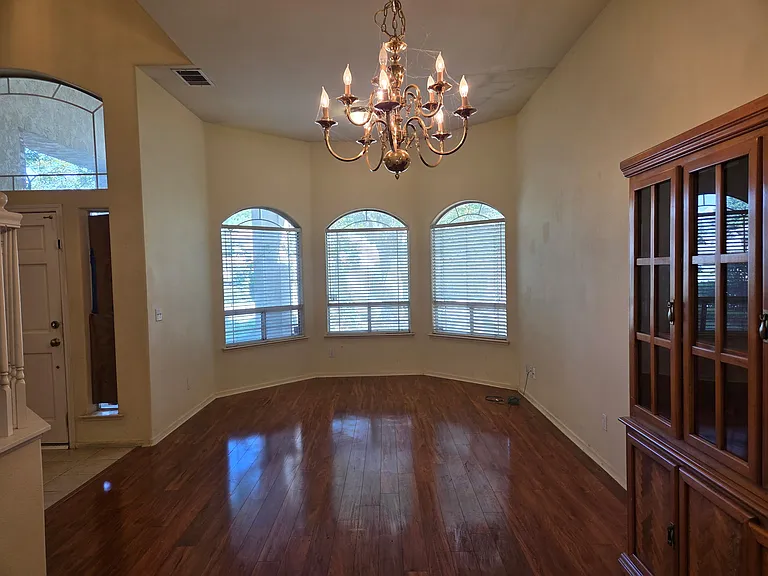 8073 N Backer Ave — Photo 2