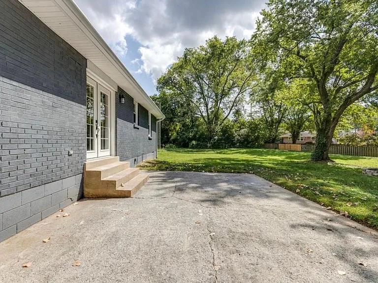 5020 Suter Ct — Photo 32
