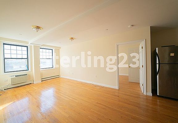 4th image of 14-31 Astoria Blvd #3E