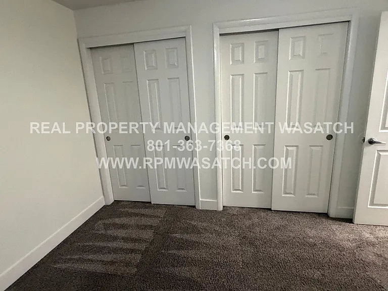 1912 S Douglas St — Photo 10