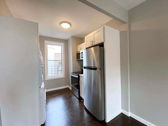 2nd image of 2337 Andrews Ave N #5