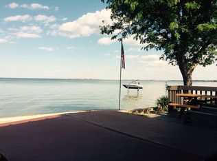 361 Killarney Beach Rd, Bay City, MI 48706