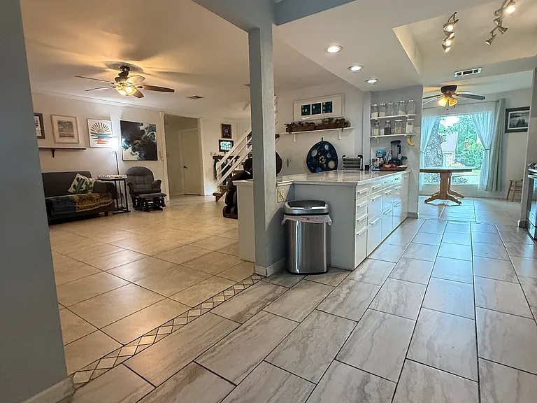 3315 Western Dr — Photo 9