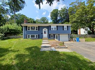 609 Washington St, Holliston, MA 01746