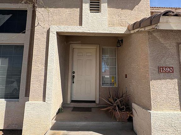 2nd image of 1390 E FLINT Street
