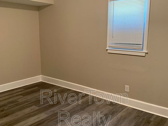 5th image of 1039 Stonewall St