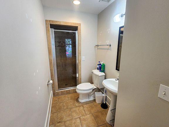 3rd image of 2500 21st Ave S #2213