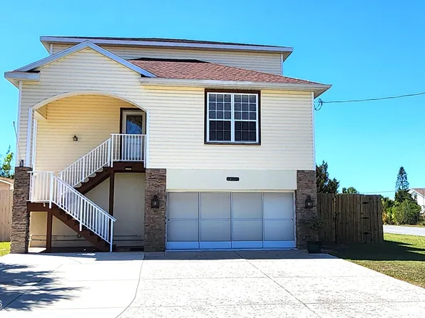 3303 Hibiscus Dr, Hernando Beach, FL 34607