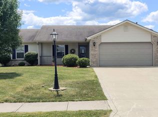909 W Meadow Way, Churubusco, IN 46723