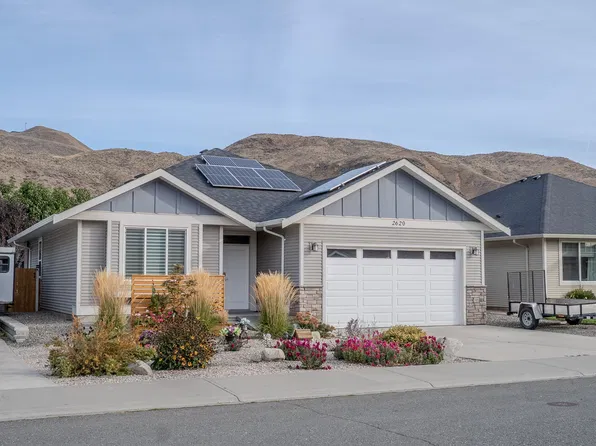 2620 Rosewood Ave, Kamloops, BC V2B 0C4