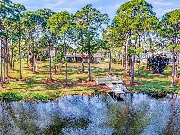 5th image of 103 NE Cypress Trail