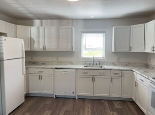 411 E Ripley St, Litchfield, MN 55355