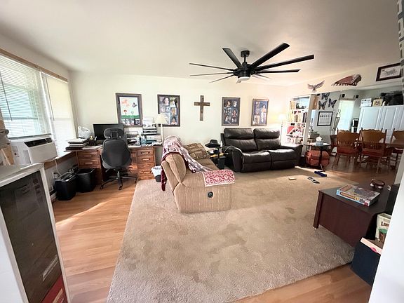 2nd image of 1223 Bois Darc St