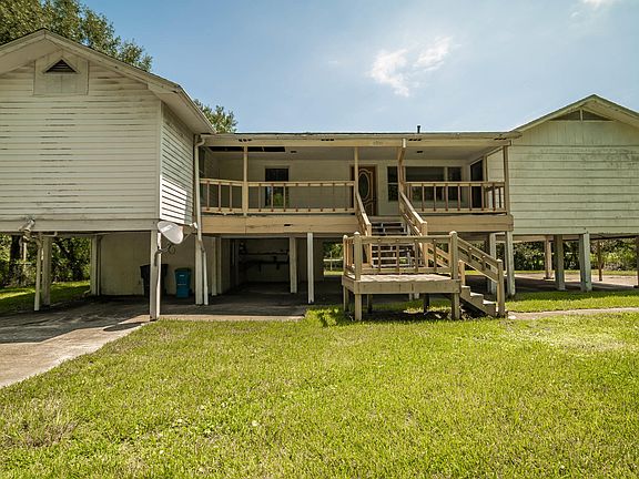 2nd image of 8500 Simmons Bayou Dr