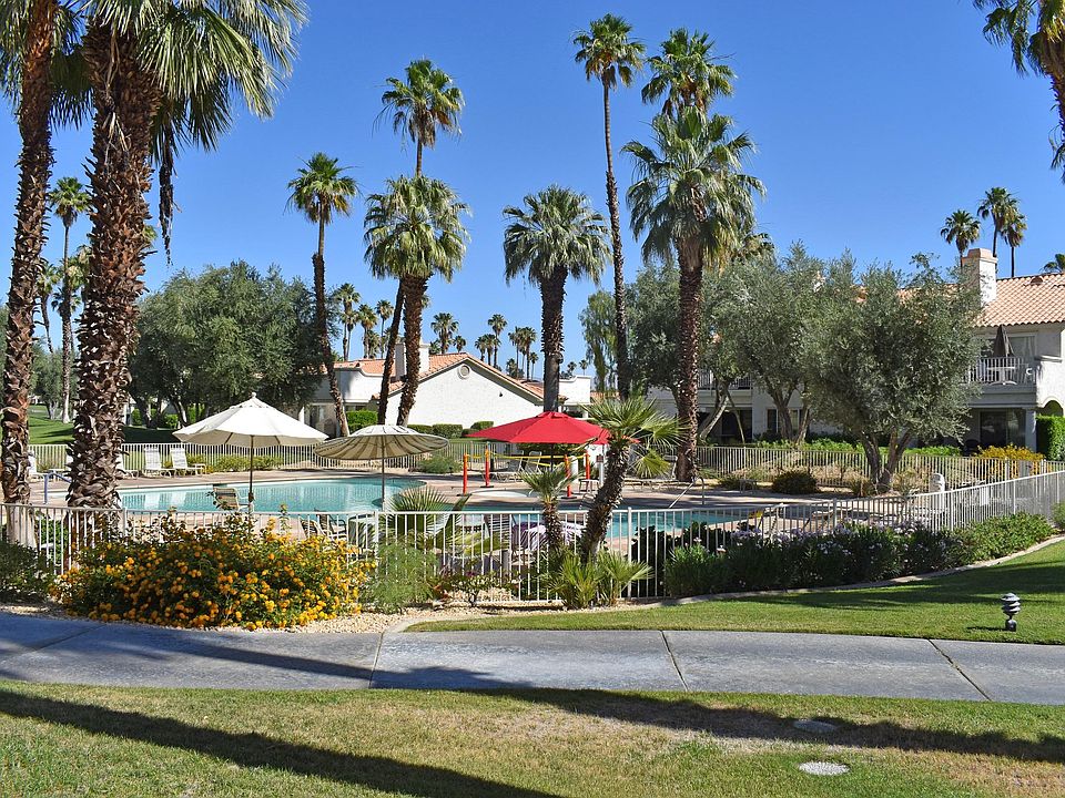 2nd image of 112 Desert Falls Dr E