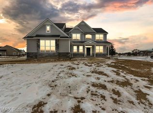 4677 Emerald Valley Loop, Fowlerville, MI 48836