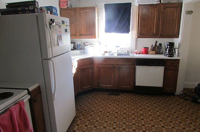 2nd image of 524 S 3rd Ave W