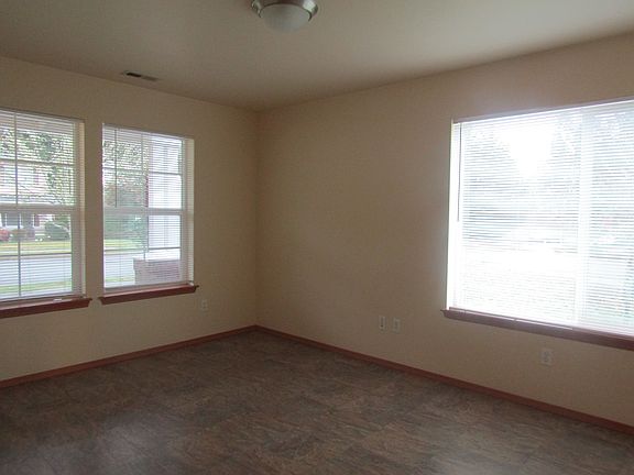 3rd image of 6907 Desperado Dr SE