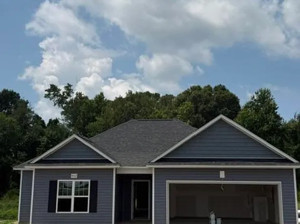 402 Lyon Estates Dr, La Grange, NC 28551