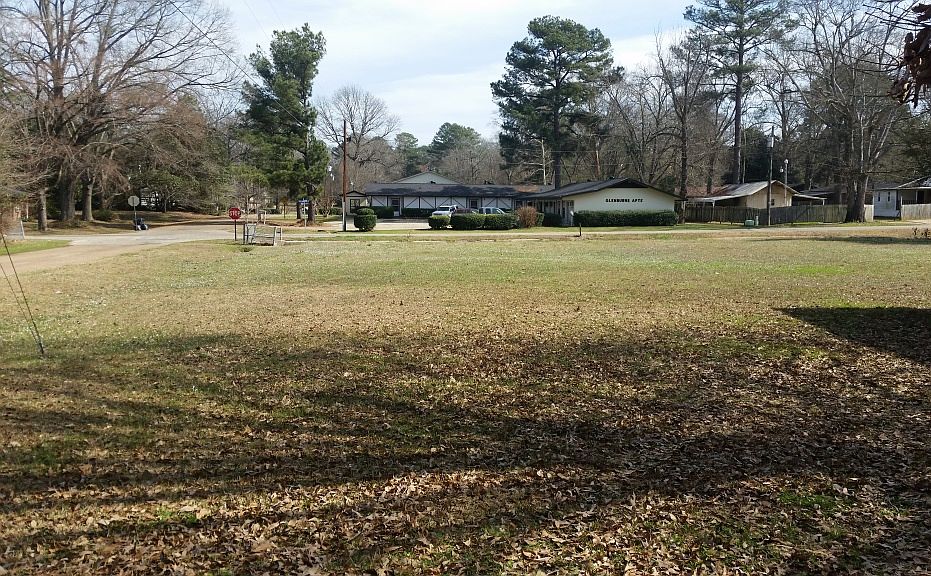 2nd image of Glenbourne Ave
