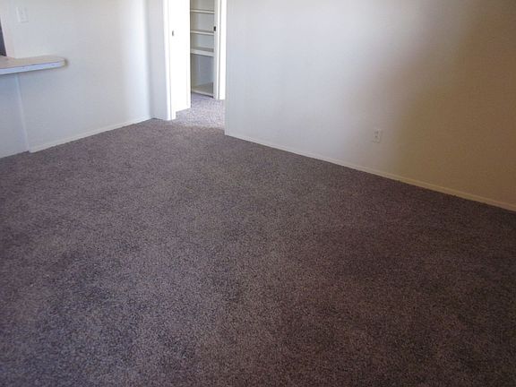 2nd image of 2714 6th Ave #9