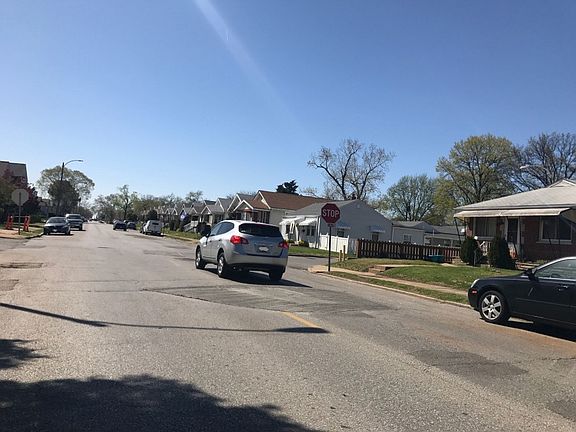 4th image of 6011 Fyler Ave