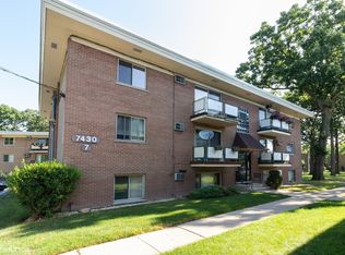 7430 W 111th St APT 712, Worth, IL 60482