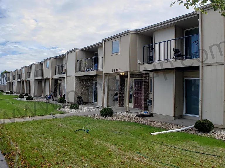 Parkview East — Photo 1