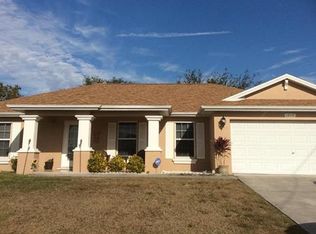 1217 NE 19th Ct, Cape Coral, FL 33909