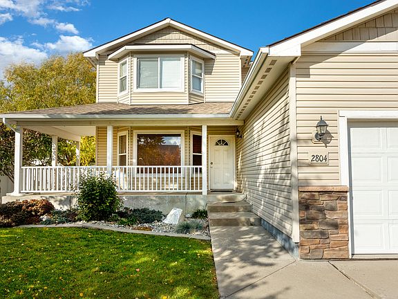 2nd image of 2804 W Thorndale Loop
