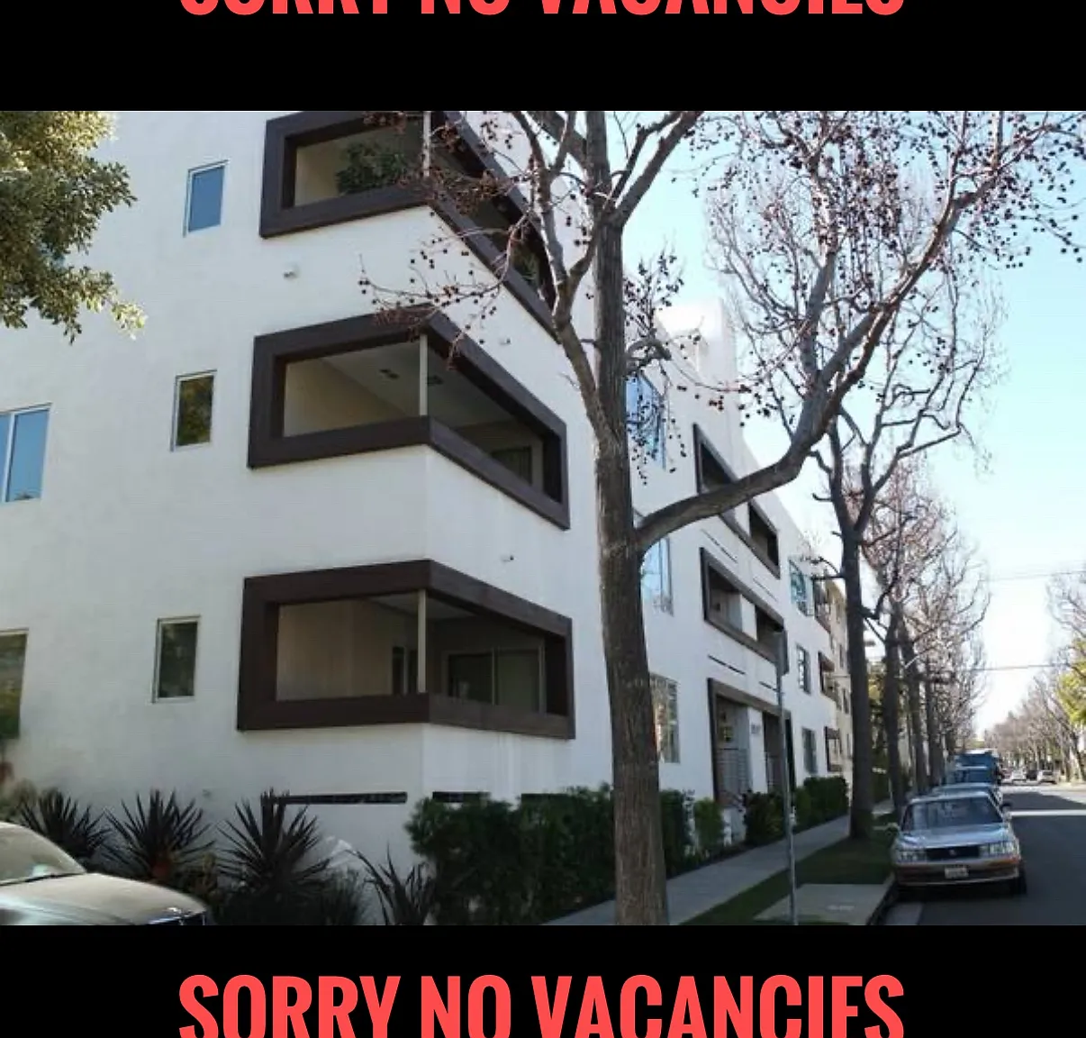 Beverly Hills apartment — Photo 1