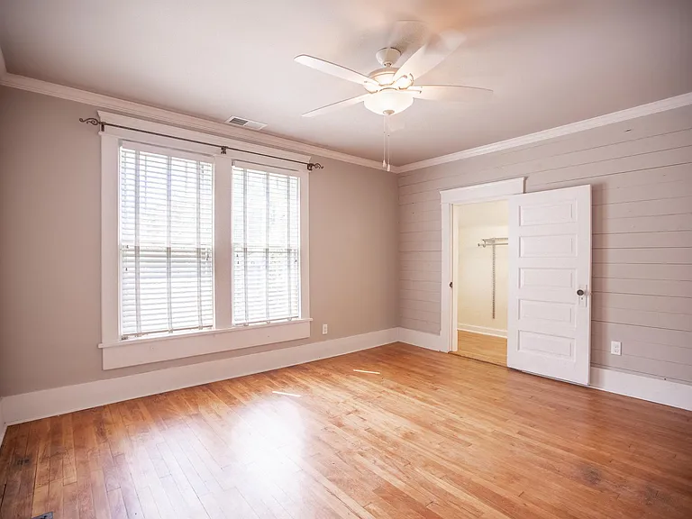 1021 Paris Ave — Photo 12