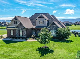 3318 Bridgewater Xing, Maryville, TN 37804