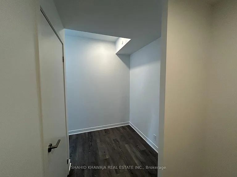 10 Flavelle Trl W #1302 — Photo 4