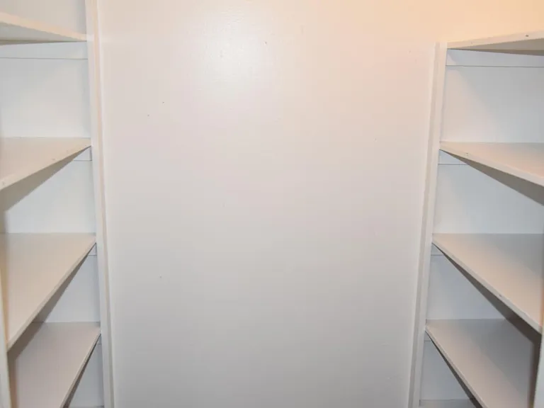 95 W 600 N — Photo 27