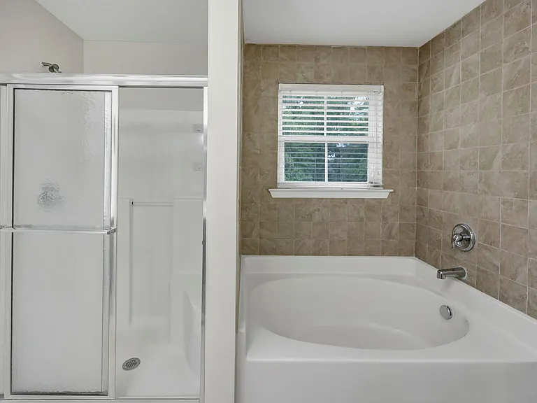 201 Hammock Dr — Photo 30
