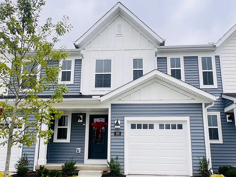 108 Mora Blvd — Photo 1