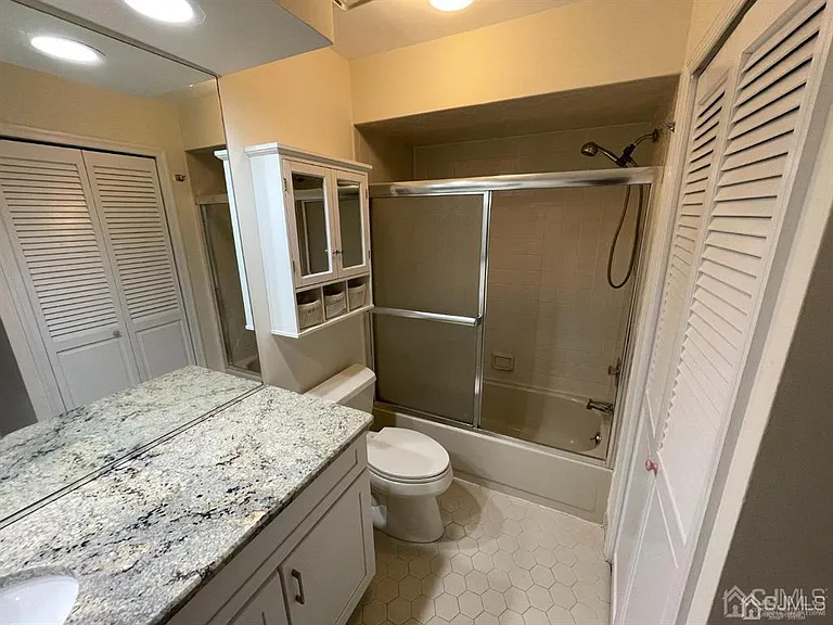 297 Cozzens Ct — Photo 15