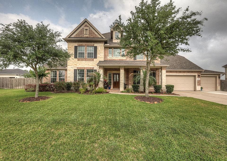 1st image of 2232 Lakeway Dr