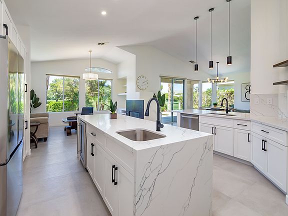 4th image of 67568 S Laguna Dr