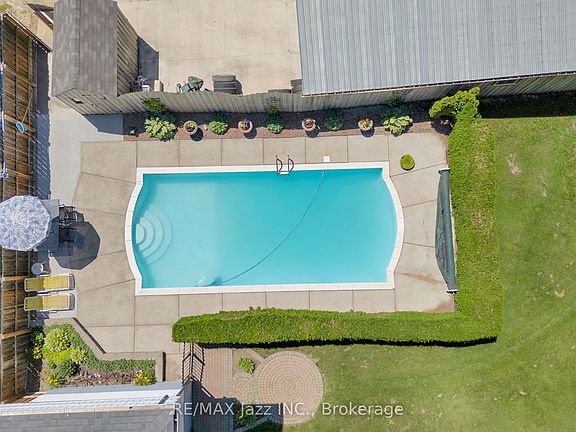 5th image of 4860 Baldwin St S