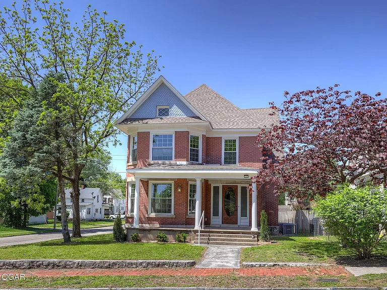 402 N Wall Ave — Photo 4