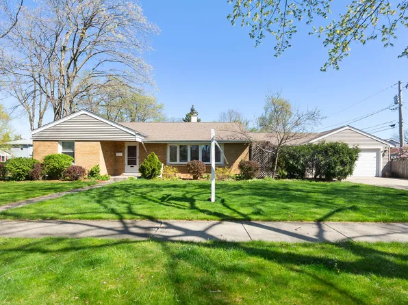 1151 Alfini Dr, Des Plaines, IL 60016