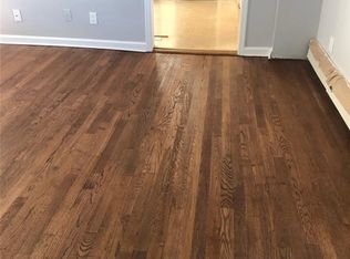 29 Woodbury St, New Rochelle, NY 10805