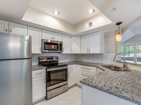 2nd image of 5565 Preston Oaks Rd #237