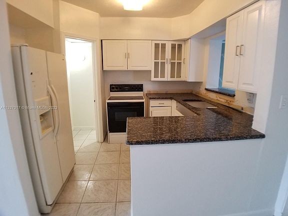 5th image of 645 NE 135th St #A